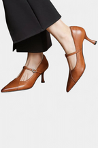 Zulema Tacones T-Bar Elegantes con Acabado Liso