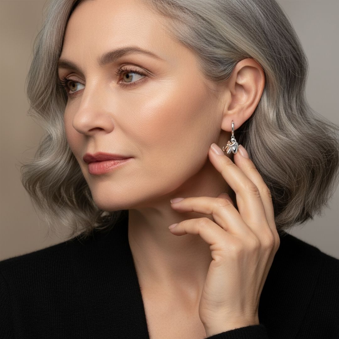 Lily™ - Pendientes Icono de Gato (Cierre Redondo)