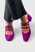 Evdokia Tacones con Múltiples Cinturones y Punta Cuadrada