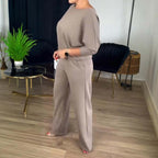 Elegante conjunto de 3 piezas: chaleco largo, blusa y pantalón